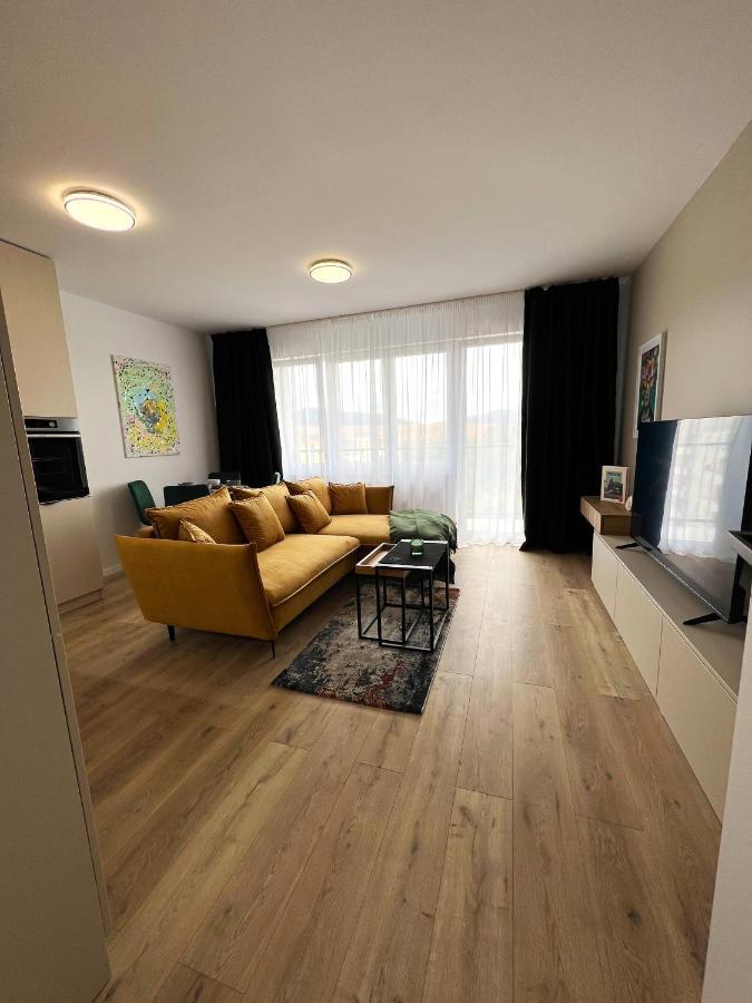Cozy Stay Apartment Trenčín Exterior foto